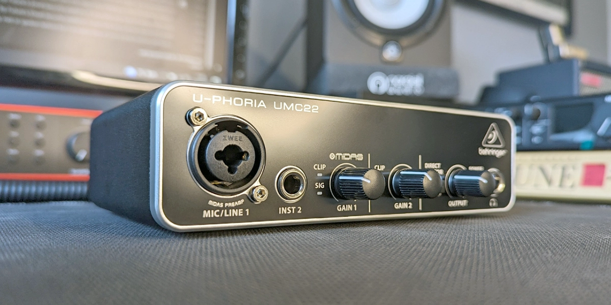 Behringer UMC22